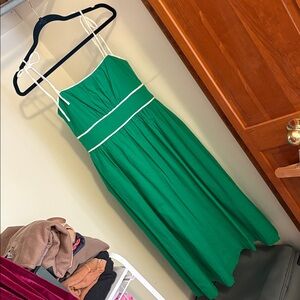 TCEC | NWT Green Dress